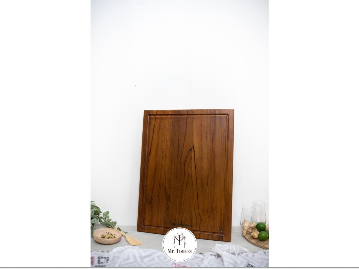 Star Medium Chopping Board Dark Teak