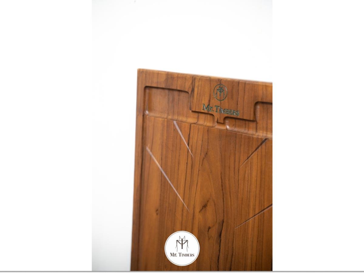 Star Medium Chopping Board Dark Teak